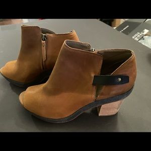 Schuler and sons booties from Anthropologie, size 9